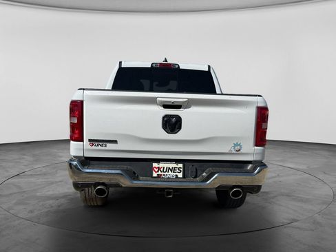 Used 2025 RAM 1500 Big Horn AWD/4WD image 9