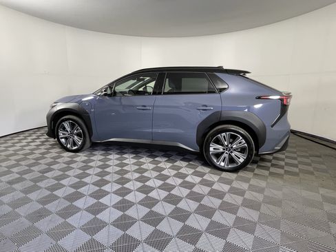 Used 2023 Subaru Solterra AWD image 2