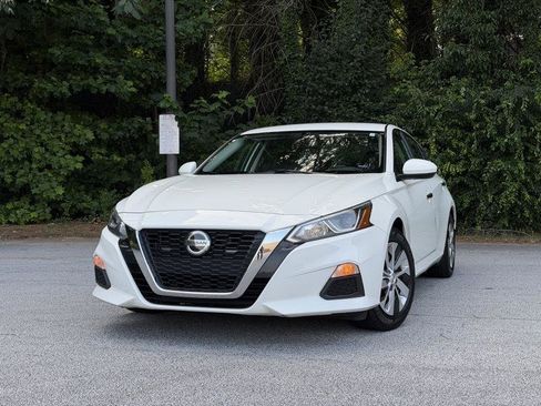 Used 2019 Nissan Altima 2.5 S FWD image 1