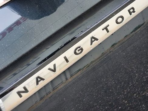 New 2026 Lincoln Navigator L Reserve AWD/4WD image 18