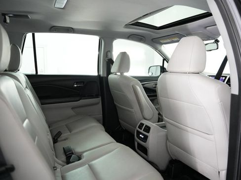 Used 2018 Honda Pilot EX-L image 40