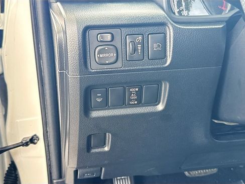 Used 2020 Toyota 4Runner Limited RWD image 10