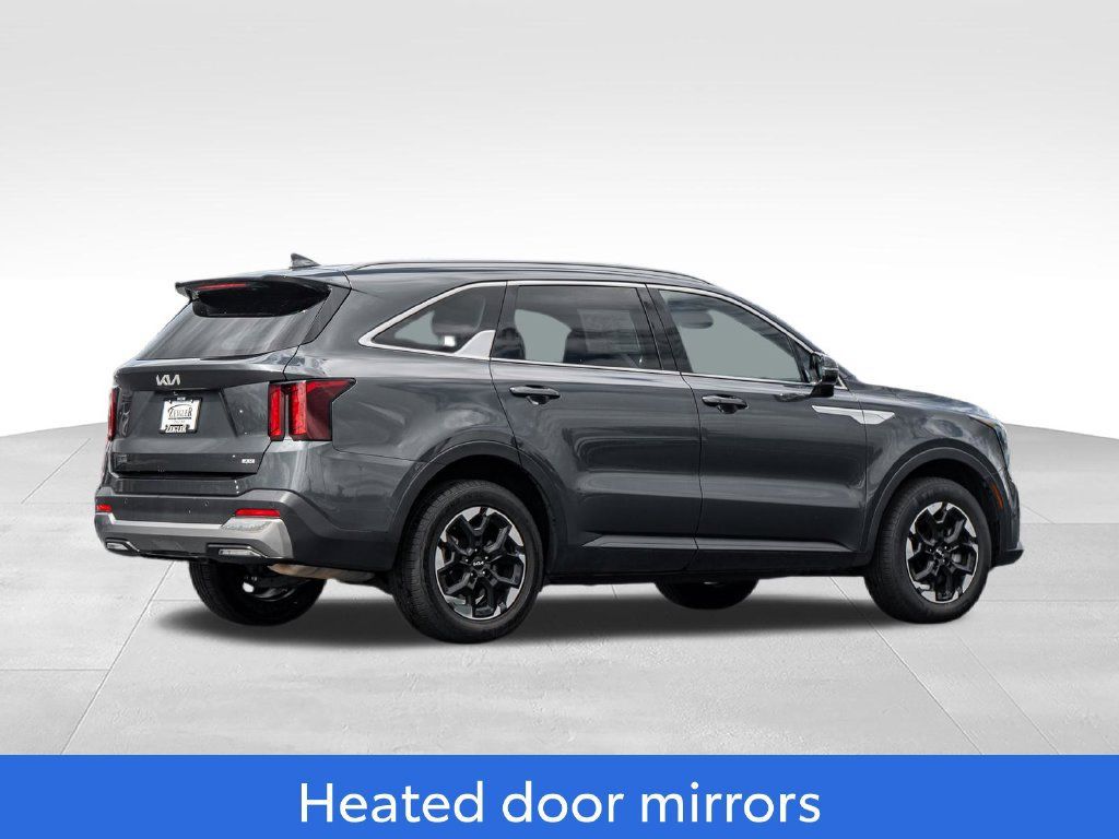 Used 2024 Kia Sorento S AWD/4WD image 7