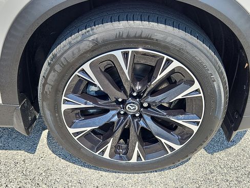 Used 2024 MAZDA CX-90 Plug-In Hybrid w/ Premium Plus AWD/4WD image 8