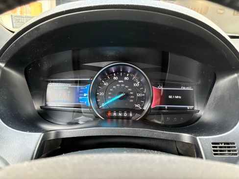 Used 2018 Ford Explorer XLT w/ Equipment Group 202A image 33