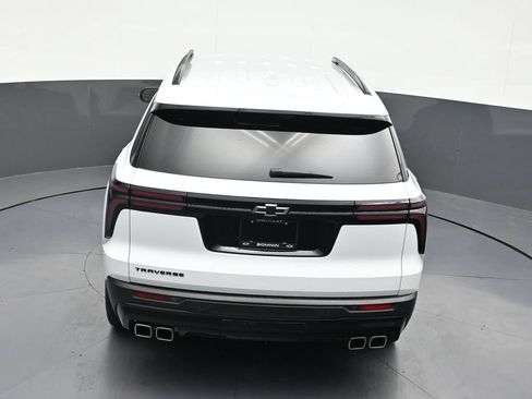 Used 2025 Chevrolet Traverse LT w/ Midnight/Sport Edition FWD image 19