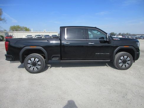 New 2026 GMC Sierra 2500 Denali image 3