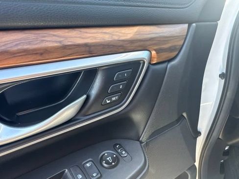 Used 2020 Honda CR-V EX-L image 11