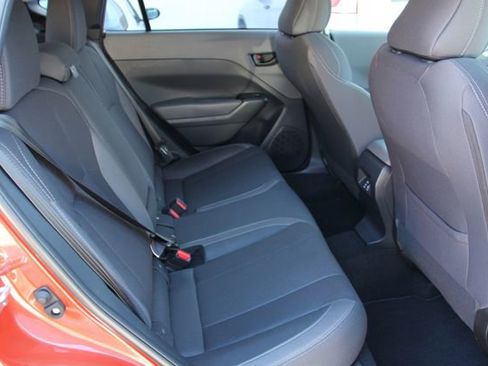 Used 2025 Subaru Crosstrek 2.0i Premium image 31