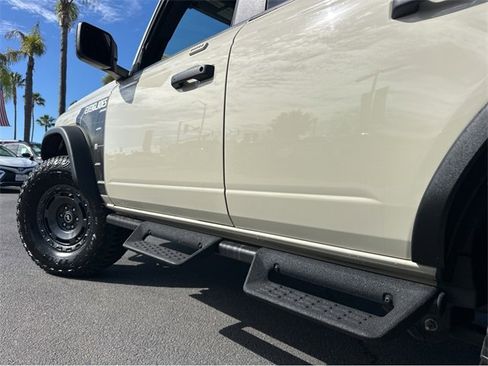 Used 2022 Ford Bronco Everglades image 43