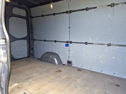 Used 2020 Mercedes-Benz Sprinter 2500 image 16