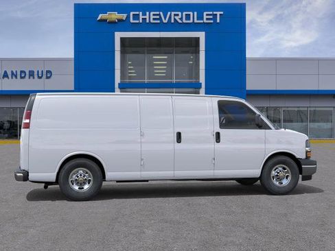 New 2026 Chevrolet Express 2500 Extended RWD image 29