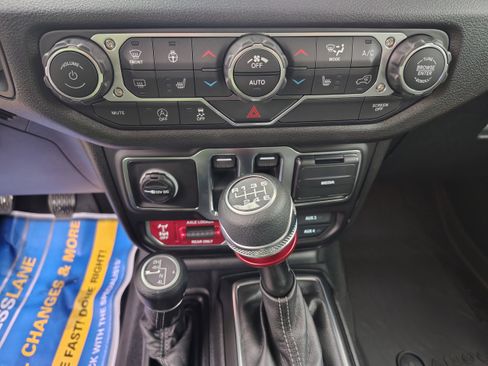 New 2026 Jeep Wrangler Sport AWD/4WD image 31