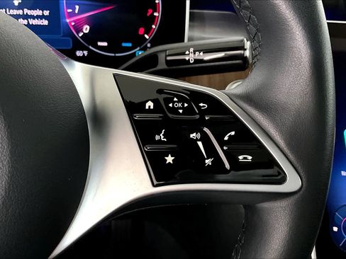 Used 2025 Mercedes-Benz C 300 4MATIC Sedan image 24