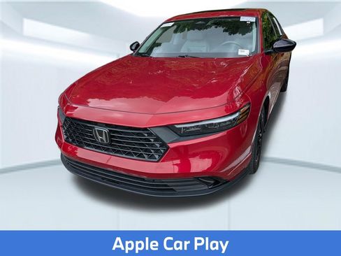Used 2025 Honda Accord SE image 2