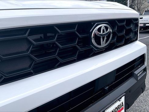 Used 2025 Toyota 4Runner TRD Off-Road image 28