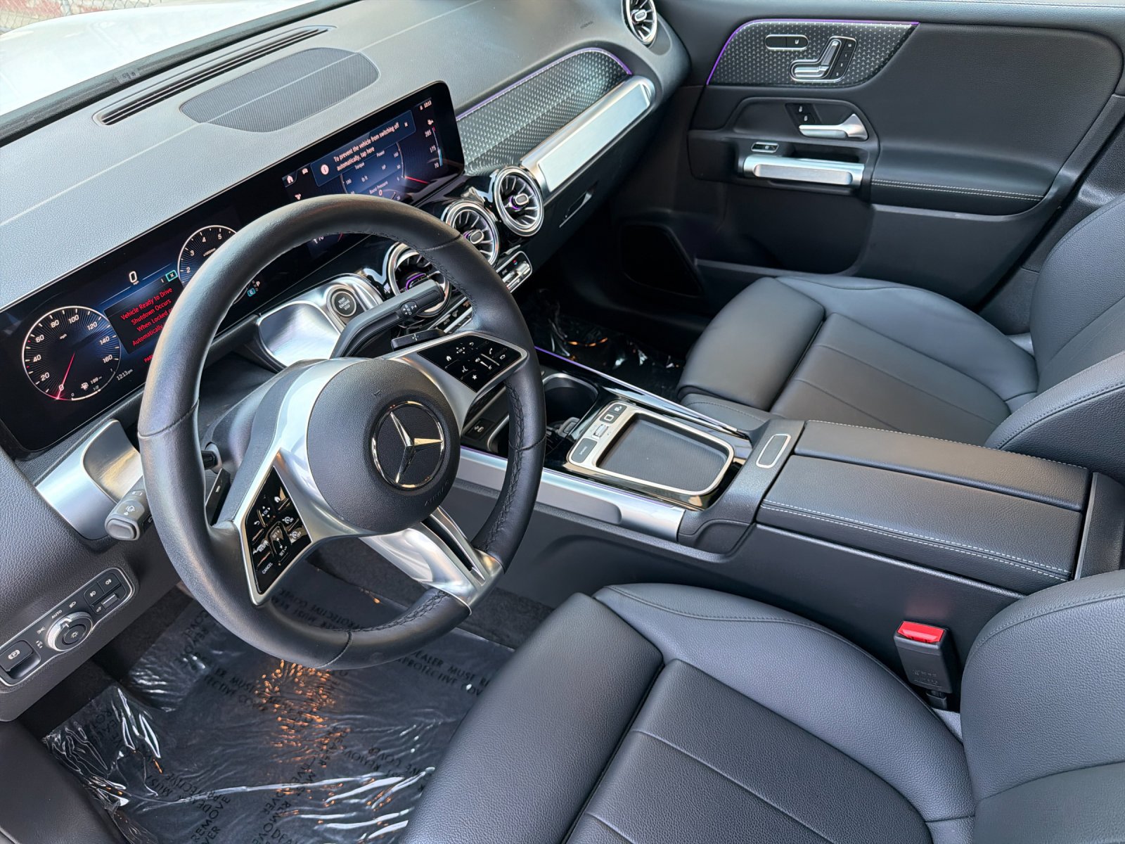 Used 2026 Mercedes-Benz GLB 250 4MATIC image 9