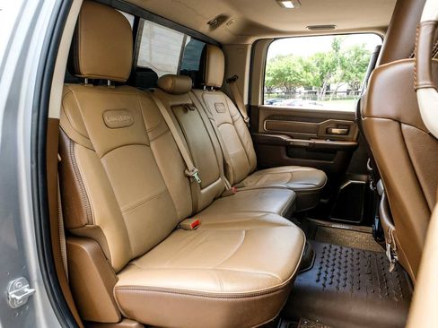 Used 2019 RAM 2500 Limited AWD/4WD image 32
