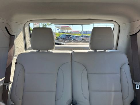 Used 2018 GMC Acadia SLT w/ LPO, Floor Liner Package FWD image 27