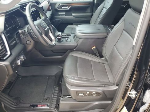 Used 2024 GMC Sierra 1500 Denali w/ Denali Reserve Package AWD/4WD image 6