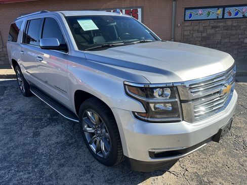 Used 2017 Chevrolet Suburban Premier image 3