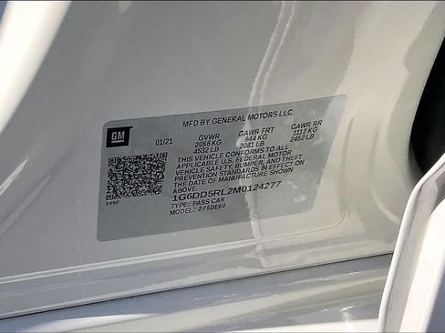 Used 2021 Cadillac CT4 V w/ Technology Package RWD image 33