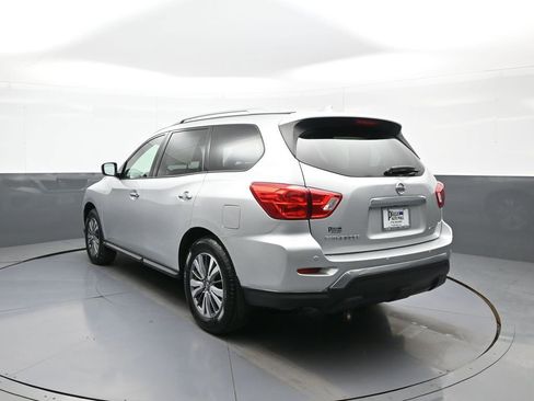 Used 2019 Nissan Pathfinder S AWD/4WD image 8