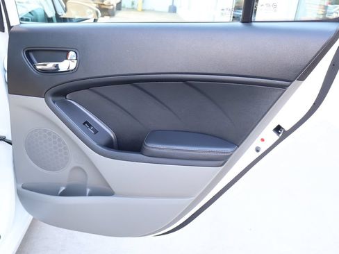 Used 2014 Kia Forte LX w/ Popular Package FWD image 27
