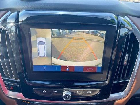 Used 2018 Chevrolet Traverse High Country w/ LPO, Cargo Package AWD/4WD image 34