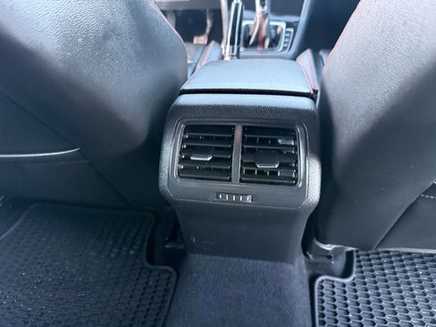 Used 2015 Volkswagen GTI SE w/ Lighting Package (SEL) FWD image 33