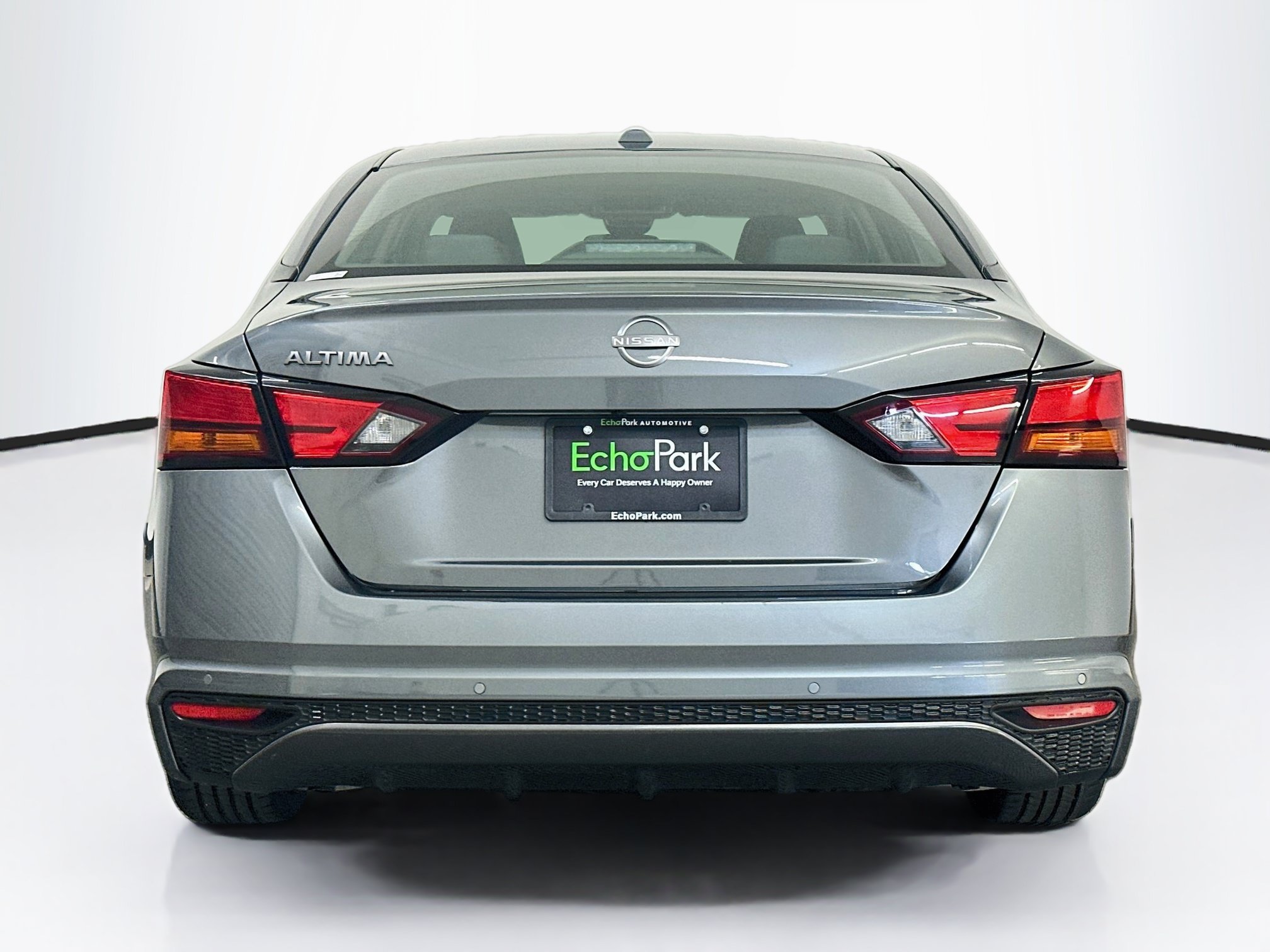 Used 2025 Nissan Altima 2.5 SV FWD image 7
