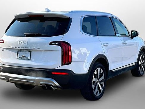 Used 2022 Kia Telluride EX w/ EX Premium Package FWD image 13