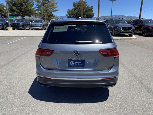 Certified 2023 Volkswagen Tiguan SE FWD image 52