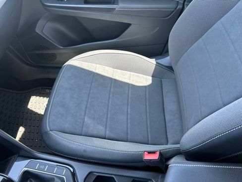 Used 2024 Volkswagen Taos SE AWD/4WD image 43