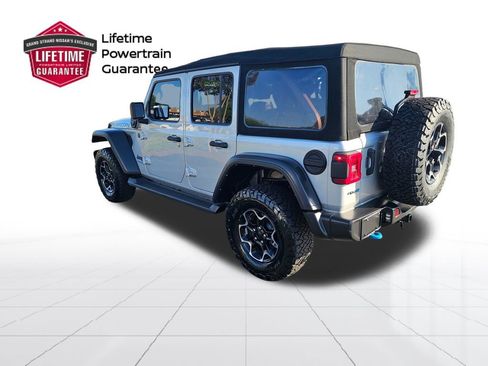 Used 2022 Jeep Wrangler Unlimited Rubicon 4xe AWD/4WD image 3