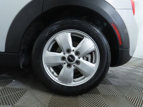 Used 2016 MINI Cooper 4-Door Hardtop image 30