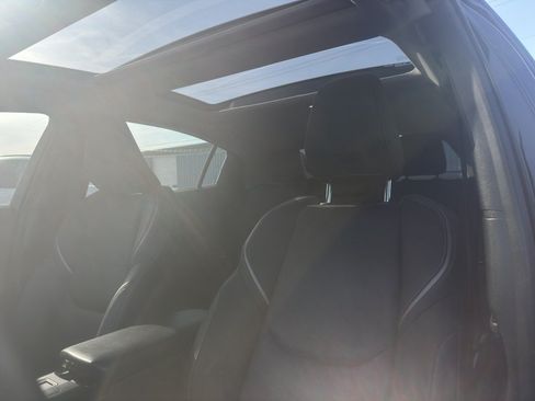 Used 2024 Toyota Prius XLE AWD/4WD image 9