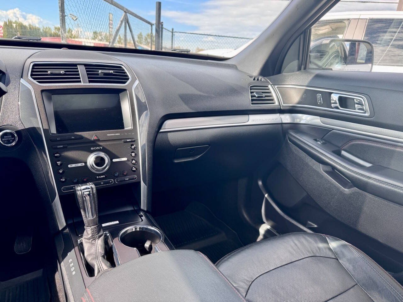 Used 2019 Ford Explorer Sport w/ Equipment Group 401A AWD/4WD image 18