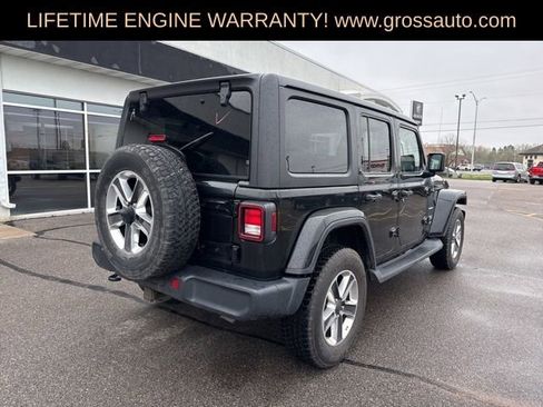 Used 2019 Jeep Wrangler Unlimited Sahara w/ Uconnect 4C Nav & Sound Group AWD/4WD image 8