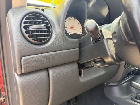 Used 2003 Jeep Liberty Sport AWD/4WD image 19