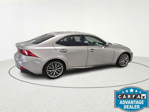 Used 2016 Lexus IS 200t w/ Premium Package RWD image 8