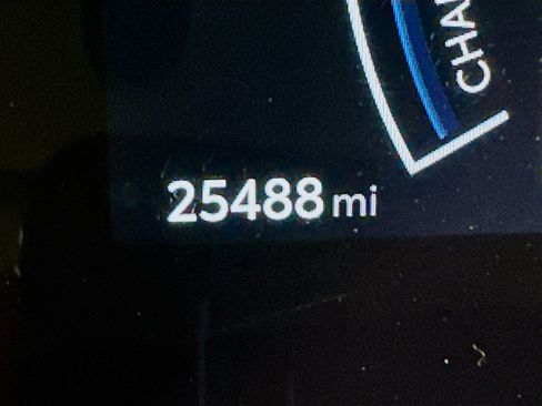 Used 2025 Toyota Camry LE image 19