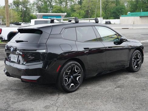 Used 2024 BMW iX xDrive50 w/ Premium Package image 15