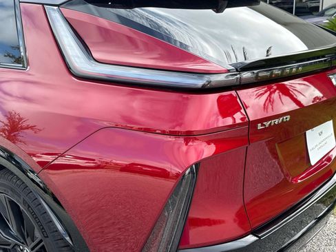 Used 2024 Cadillac Lyriq Sport image 10