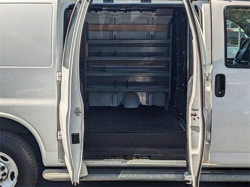 Used 2019 GMC Savana 2500 w/ Driver Convenience Package image 23