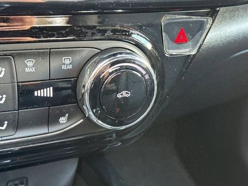 Certified 2025 Chevrolet Trax RS w/ Driver Confidence Package image 29