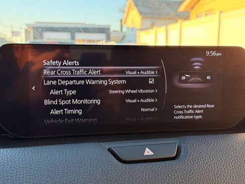 Used 2024 MAZDA CX-90 3.3 Turbo w/ Preferred Plus image 38