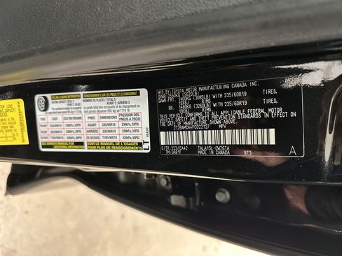 Used 2023 Lexus RX 350 Premium w/ Accessory Package AWD/4WD image 35