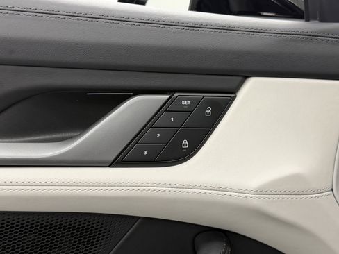 Certified 2024 Porsche Taycan 4S image 29