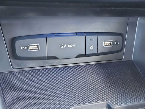 Used 2024 Hyundai Tucson Limited image 33